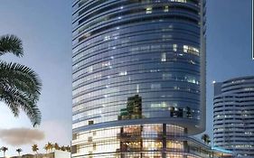 Oceans Apartments Balcony Suites In The Radisson Blu Hotel Building Tower, Durban Umhlanga